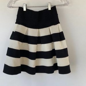 Anthropologie Ponte Bell Pouf Skirt - Black/White